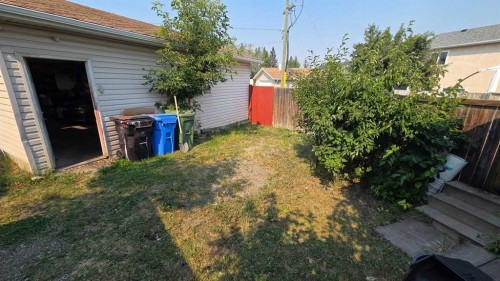 155 Applefield Close Se, Calgary, AB - Outdoor With Exterior
