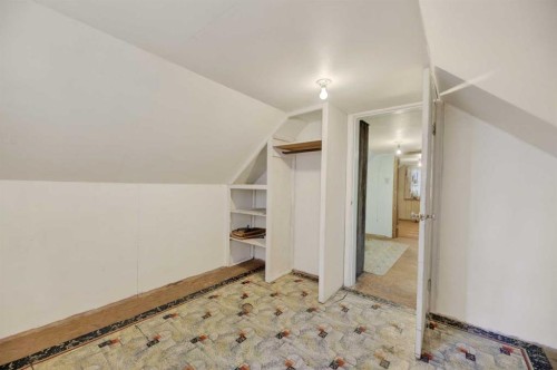 1701 18 Avenue, Didsbury, AB - Indoor Photo Showing Other Room