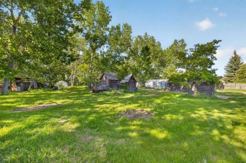 1701 18 Avenue, Didsbury, AB - Outdoor