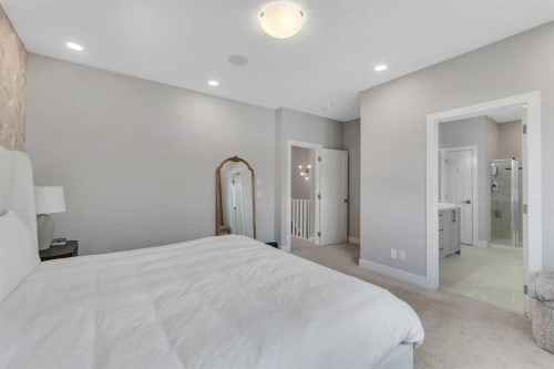 81 Carringvue Manor Nw, Calgary, AB - Indoor Photo Showing Bedroom