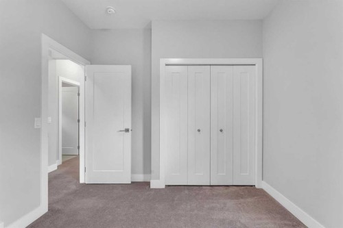 81 Carringvue Manor Nw, Calgary, AB - Indoor Photo Showing Other Room