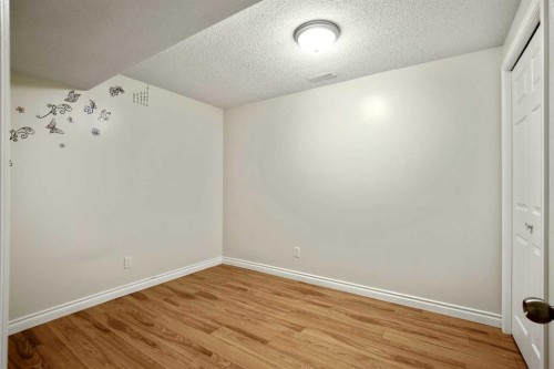 610 Strathcona Drive Sw, Calgary, AB - Indoor Photo Showing Other Room