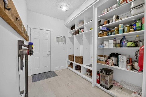 82 Briegel Road, Olds, AB - Indoor