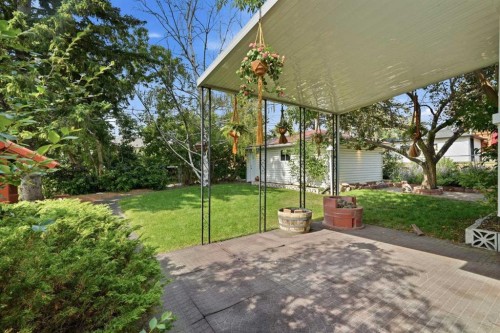 13 Tipton Place Nw, Calgary, AB - Outdoor