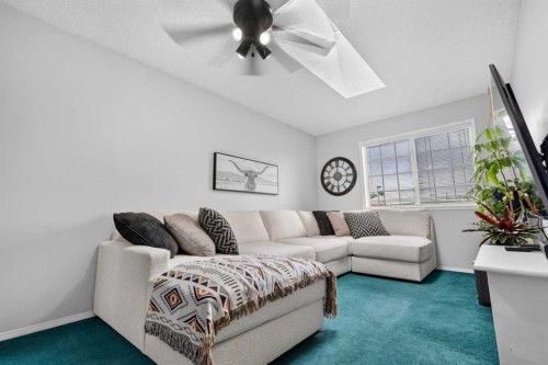 37 Beddington Gardens Ne, Calgary, AB - Indoor