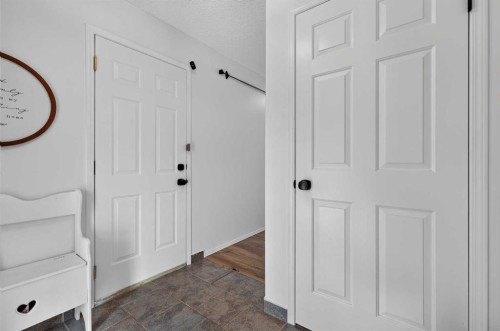 37 Beddington Gardens Ne, Calgary, AB - Indoor Photo Showing Other Room