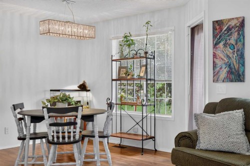 37 Beddington Gardens Ne, Calgary, AB - Indoor Photo Showing Dining Room