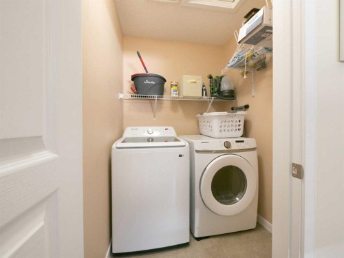 367 Auburn Crest Way Se, Calgary, AB - Indoor Photo Showing Laundry Room