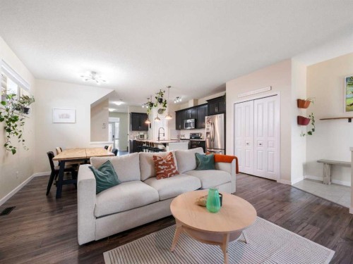 367 Auburn Crest Way Se, Calgary, AB - Indoor Photo Showing Living Room