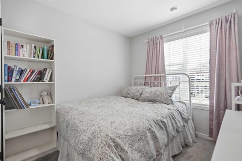 578 Masters Road Se, Calgary, AB - Indoor Photo Showing Bedroom