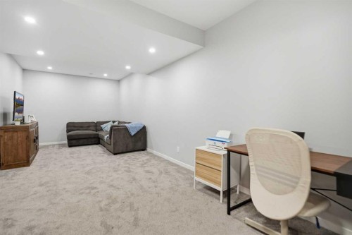 578 Masters Road Se, Calgary, AB - Indoor