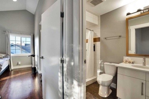 109 Patterson View Sw, Calgary, AB - Indoor Photo Showing Bathroom