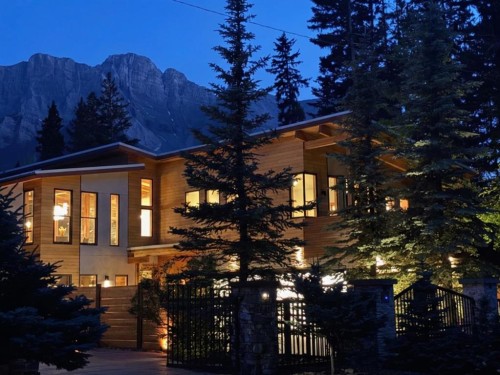 501 5 Street, Canmore, AB - Outdoor
