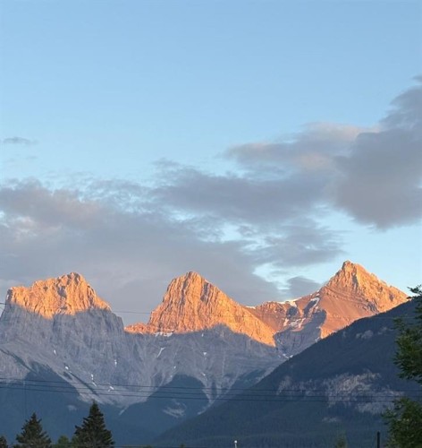 501 5 Street, Canmore, AB - Outdoor With View