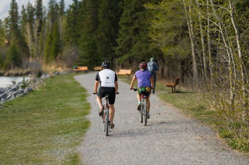 501 5 Street, Canmore, AB - Outdoor