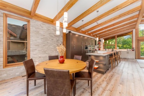 501 5 Street, Canmore, AB - Indoor Photo Showing Dining Room