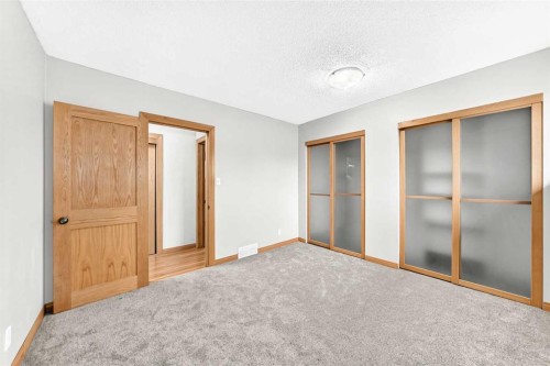 2808 Brecken Road Nw, Calgary, AB - Indoor Photo Showing Other Room