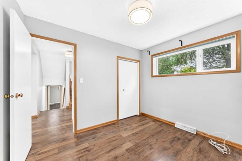 2808 Brecken Road Nw, Calgary, AB - Indoor Photo Showing Other Room