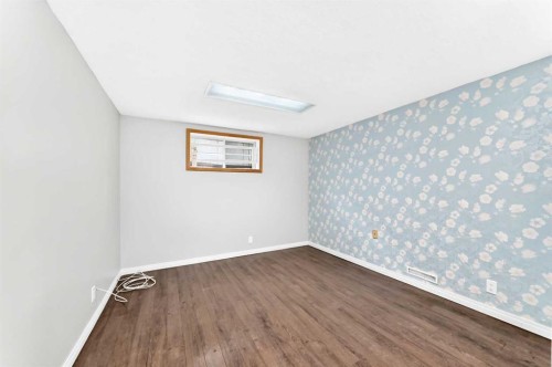 2808 Brecken Road Nw, Calgary, AB - Indoor Photo Showing Other Room