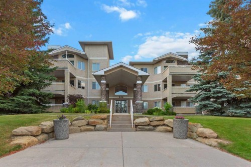 201-20 Country Hills View NW Calgary, AB T3K 5A3