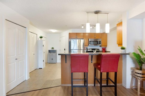 4310-60 Panatella Street Nw, Calgary, AB - Indoor Photo Showing Kitchen