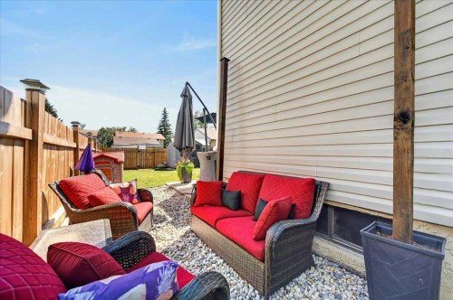 39 Midridge Gardens Se, Calgary, AB - Outdoor With Deck Patio Veranda With Exterior