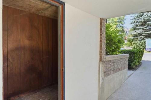 655 4 Avenue Ne, Calgary, AB -  Photo Showing Other Room