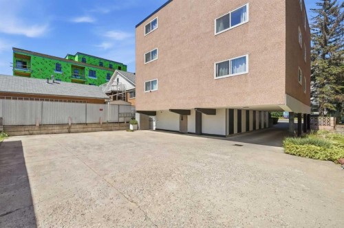 655 4 Avenue Ne, Calgary, AB - Outdoor With Exterior