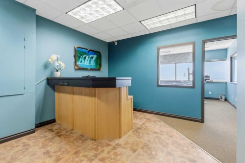221-2770 3 Avenue Ne, Calgary, AB 