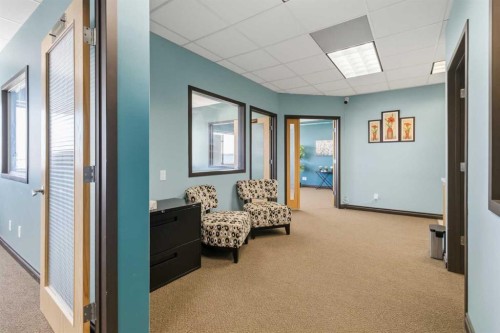 221-2770 3 Avenue Ne, Calgary, AB 