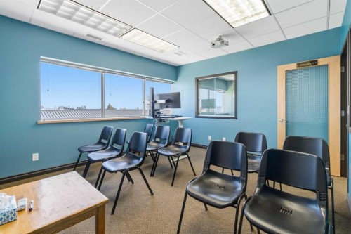 221-2770 3 Avenue Ne, Calgary, AB 