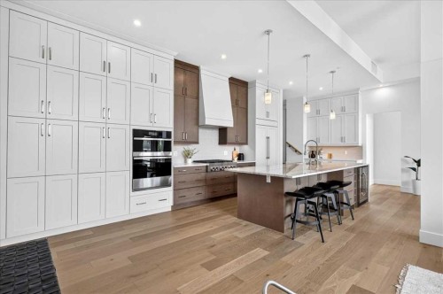 101-150 Marina Cove Se, Calgary, AB - Indoor Photo Showing Kitchen With Upgraded Kitchen