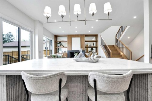 20 27 Avenue Sw, Calgary, AB - Indoor Photo Showing Dining Room