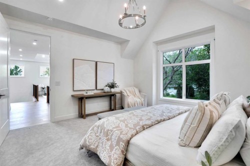 20 27 Avenue Sw, Calgary, AB - Indoor Photo Showing Bedroom