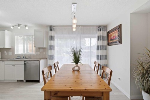 9 Ross Place, Crossfield, AB - Indoor Photo Showing Dining Room