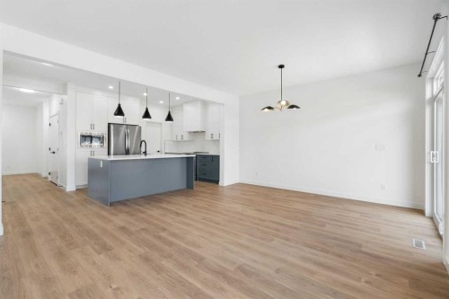 12 Copperhead Garden Se, Calgary, AB - Indoor Photo Showing Kitchen