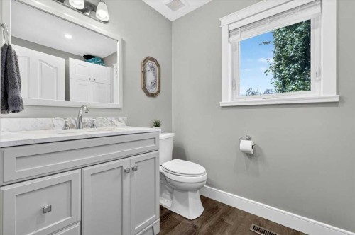 76-16044 258 Avenue East, Rural Foothills County, AB - Indoor Photo Showing Bathroom