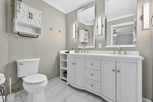 76-16044 258 Avenue East, Rural Foothills County, AB - Indoor Photo Showing Bathroom