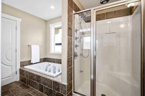 105 Lang Place, Okotoks, AB - Indoor Photo Showing Bathroom