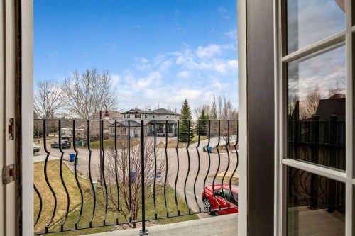 105 Lang Place, Okotoks, AB - 