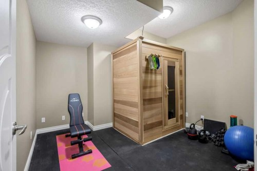 105 Lang Place, Okotoks, AB - Indoor