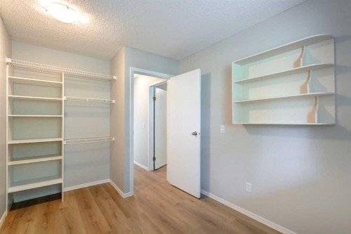 37-3015 51 Street Sw, Calgary, AB - Indoor Photo Showing Other Room