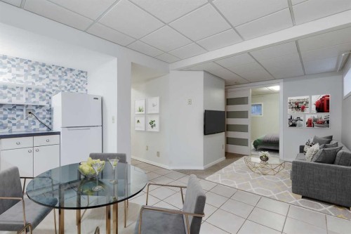 2416 14 Avenue Nw, Calgary, AB 