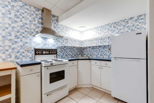 2416 14 Avenue Nw, Calgary, AB 