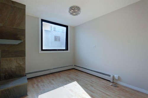 602-215 14 Avenue Sw, Calgary, AB - Indoor Photo Showing Other Room