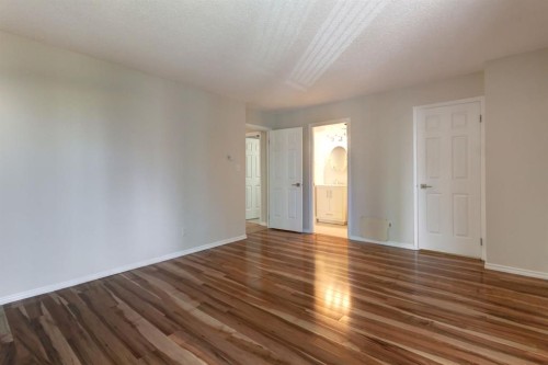 602-215 14 Avenue Sw, Calgary, AB - Indoor Photo Showing Other Room