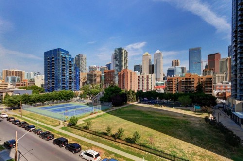 602-215 14 Avenue Sw, Calgary, AB - Outdoor