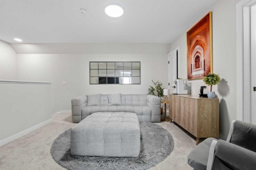 34 Belvedere Green Se, Calgary, AB - Indoor