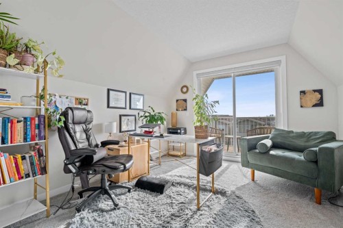 34 Belvedere Green Se, Calgary, AB - Indoor