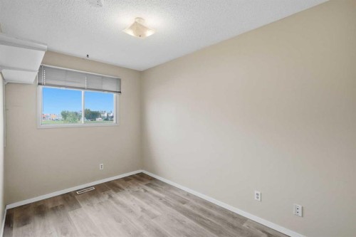 2706 46 Street Se, Calgary, AB 